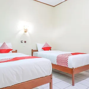 Hotel Super Oyo 1654 Maha Bharata Kuta, Legian
